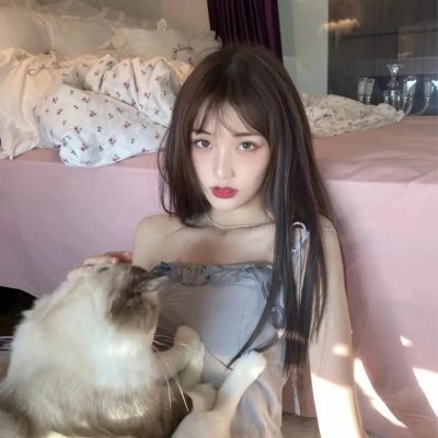 红色机尾